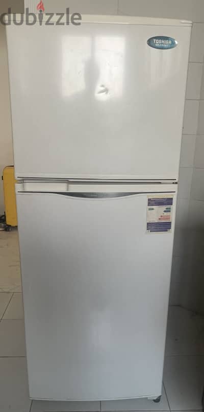 ثلاجة توشيبا موديل GR-EF33 سعة 304 لتر