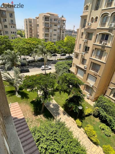 #للبيع شقة مساحه 178 في B2 طلعت مصطفى خالصه دور رابع فيو جاردن اتجاه بحري صريح بجانب الخدمات و مجمع البنوك
