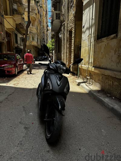 SYM ST200