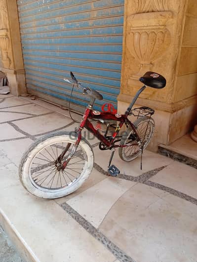 للبيع عجلة جالاكسي مقاس 20 بحالة ممتازه وجاهزة للاستخدام.