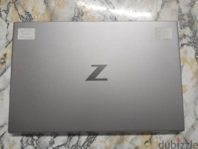 hp zbook studio  32G ram 4gtlT1000 core i7  10850H  512ssd