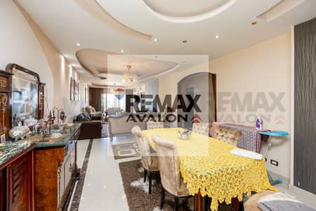 شقة للبيع مباني 2014 و فيو مفتوح 217 م جليم (ش رسمي باشا)