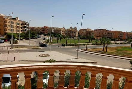 Furnished apartment for rent in Sheikh Zayed - Eighth District - First Neighbourhood, area 250 meters, 4 rooms and 3 bathrooms.