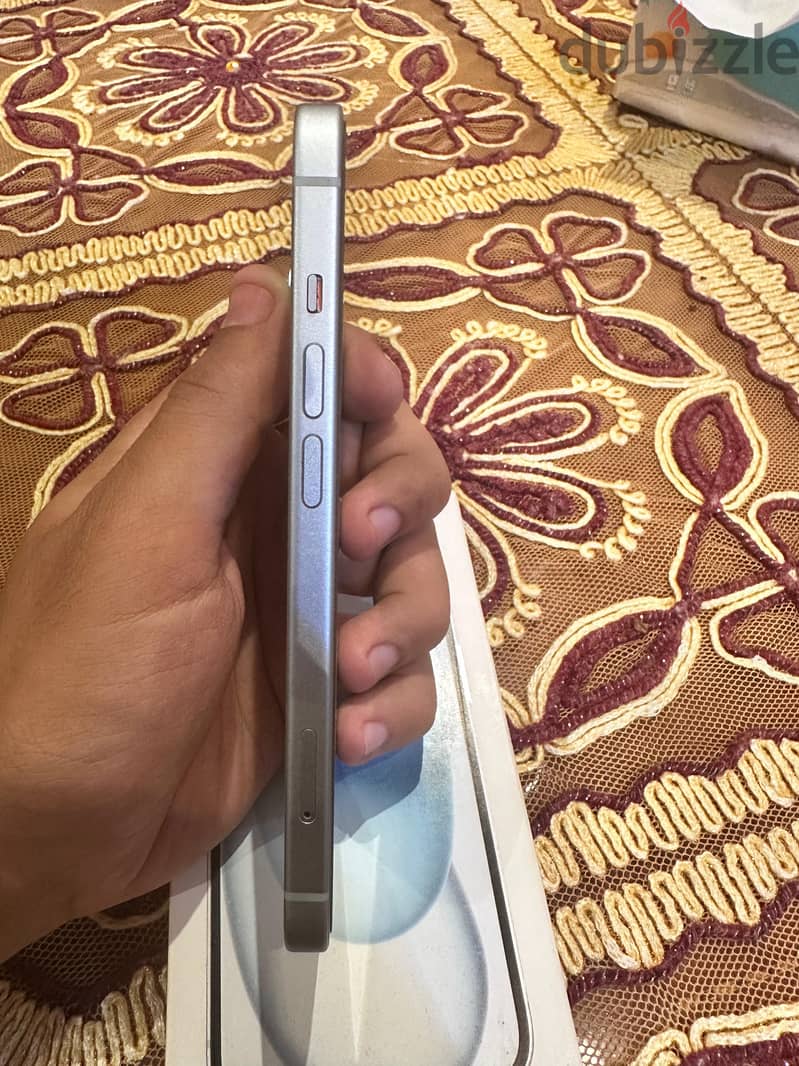 Apple - iPhone 15 5