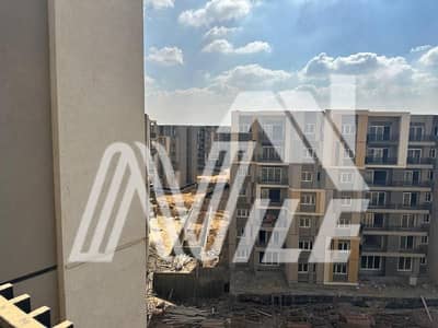 شقه 140 متر للبيع  فيو لاند سكيب  بسعر لقطة في كمبوند هاب تاون حسن علام HapTown Mostakbal City