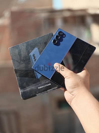 Samsung Z Fold 6 حاله جيده بكل مشتملاته معفي ضريبه للبيع او البدل