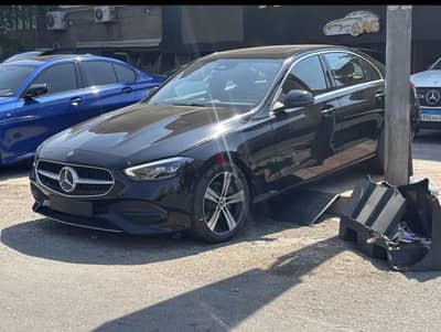 (Mercedes-Benz C200 2025 (5000KM Only