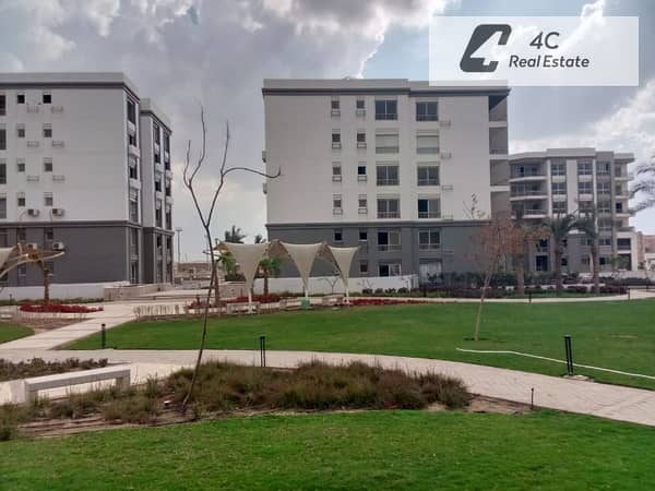 بمقدم واقساط استلام فوري شقة فيها تشطيبات 3 غرف نوم برايم لوكيشن فيو ع لاندسكيب ريسيل للبيع ف كمبوند هايد بارك التجمع الخامس القاهرة الجديدة Hyde Park