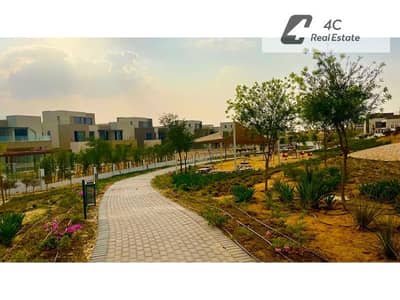 بسعر العقد القديم استلم تاون هاوس ميدل فوري ريسيل في Palm Hills -التجمع الخامس |Open view landscape بتقسيمه مميزة جاهز للمعاينه و الاستلام