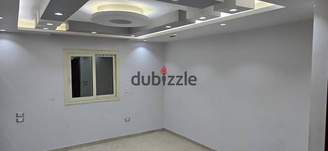 Apartment 185m on Abu Dawood Al-Zahiri Main Street suitable for residence or office
