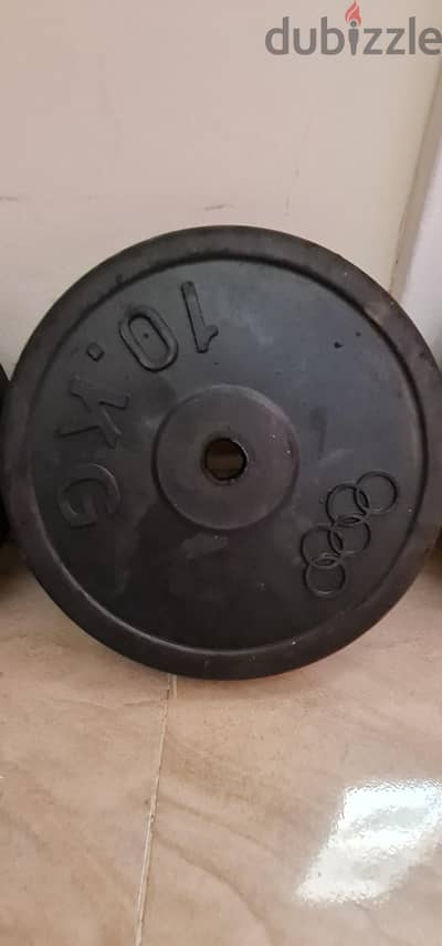 4 طارات كل واحدة بوزن 10 KG - مجموع 40 KG - حديد ملبس كواتش