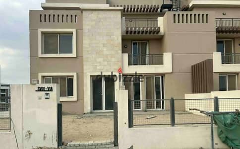 Villa immediate receipt Compound Taj City Phase Zone T New Cairo New Egypt