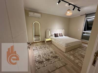 شقــة مفـروشـه بـ  جـــرانــد فيــو علــ النـادى فـ سمــوحة 230م مكيفــة