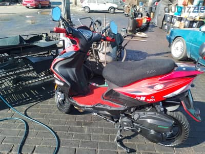 سكوتر Hawa R8 كسر كسر الزيرو للبيع