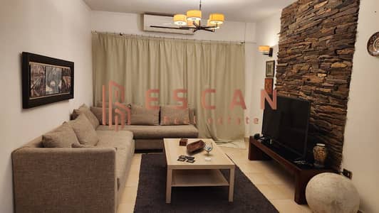 90m² apartment for sale in Madinaty B6, prime location near services, super lux finishing