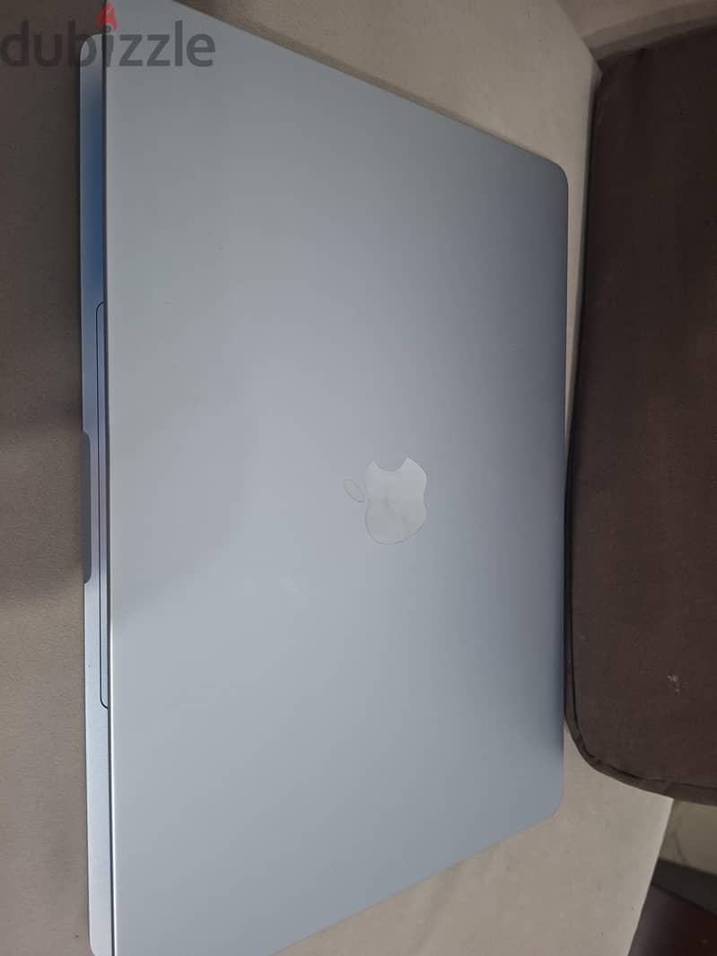 apple m4 like new 1