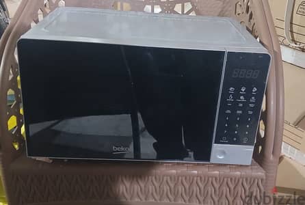 ميكروويف Beko رقمي (Digital)  قابل للفصال بسيط