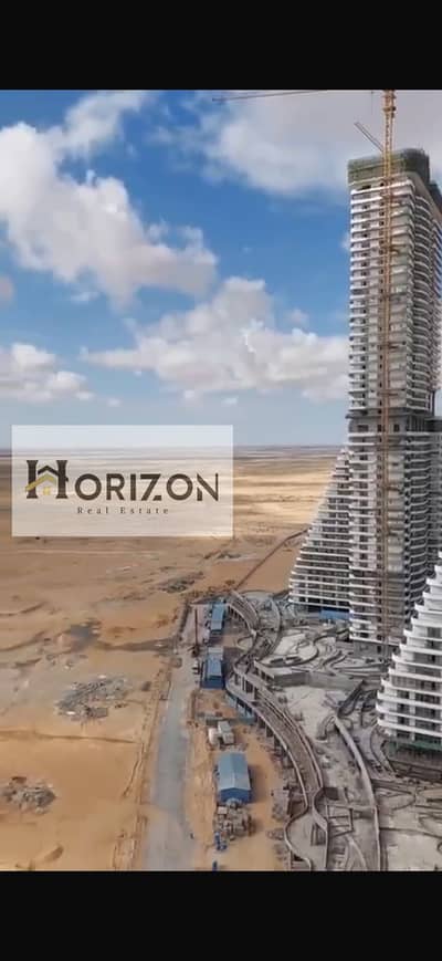شاليه 76 مترغرفتين وسط الابراج الايقونيه  مقدم 5% علي 9 سنين