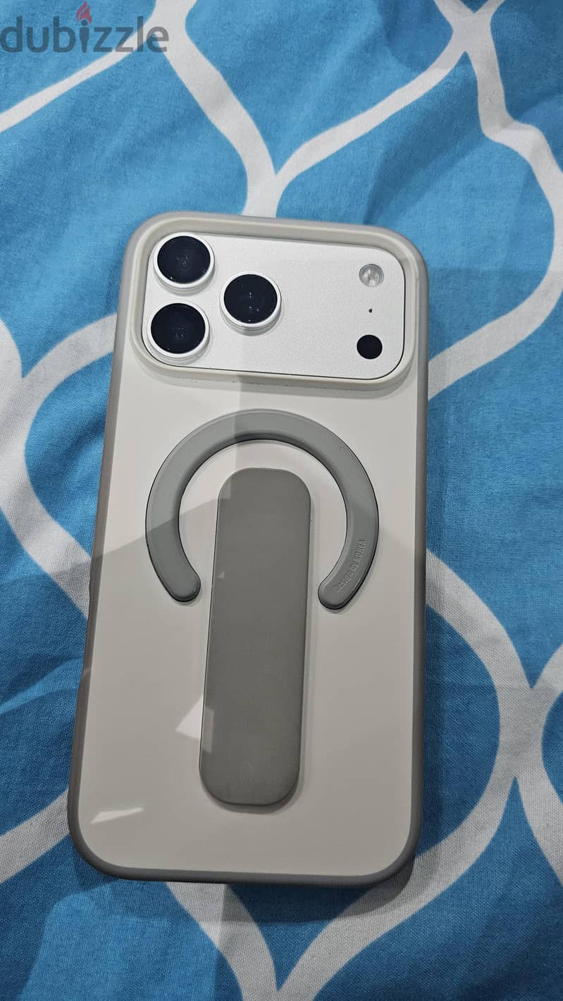 Apple - iPhone 17 Pro Max 1