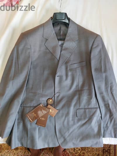 formal suit , Podio brand