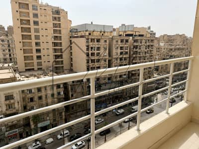Apartment for rent in Smouha Fawzi Moaz 210m
