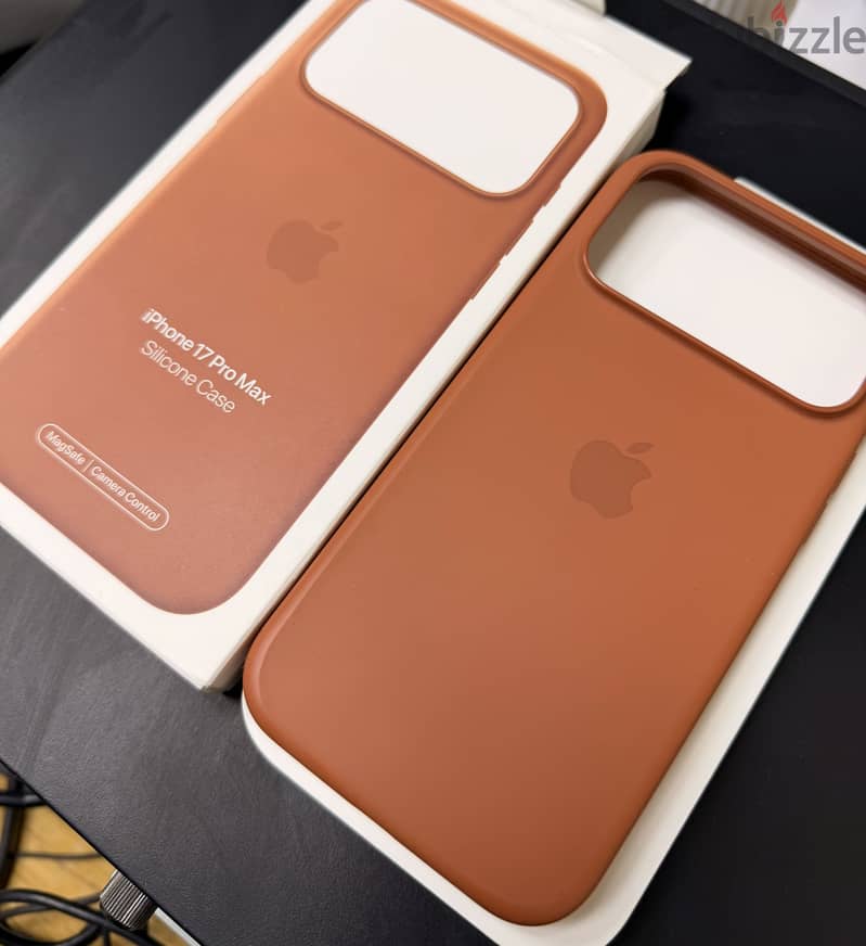 iPhone 17 pro max original silicone case 4