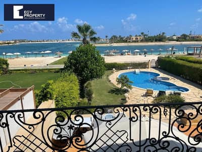 فيلا متشطبه بالكامل علي بعد خطوات من الشاطي للبيع في مارينا 6 - العالمين الجديدة - الساحل الشمالي
