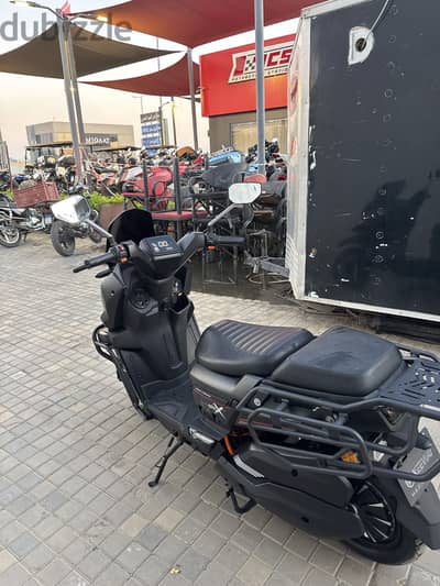 Scooter keeway x-road