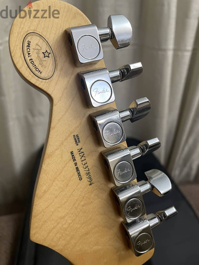 Electric guitar fender 3