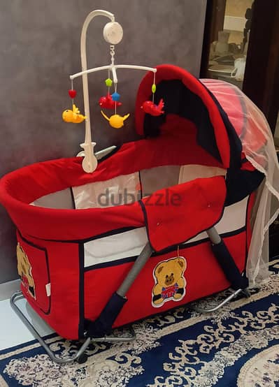 سرير  اطفال