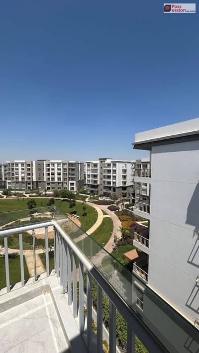 1 year delivery 3bed Apartment fully finished for sale in Hyde Park New Cairo, directly on 90 Street with 8 years installments