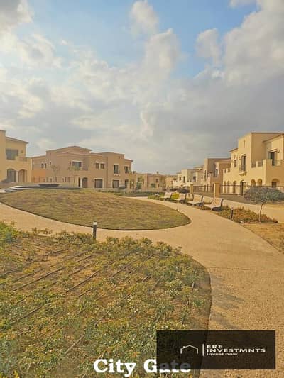 Villa for sale at Very prime location with Landscape view, Ready to move in City Gate New Cairo