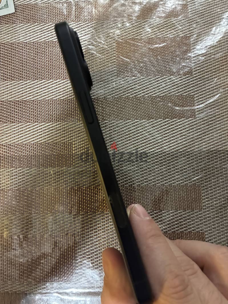 Apple - iPhone 16 Plus 7