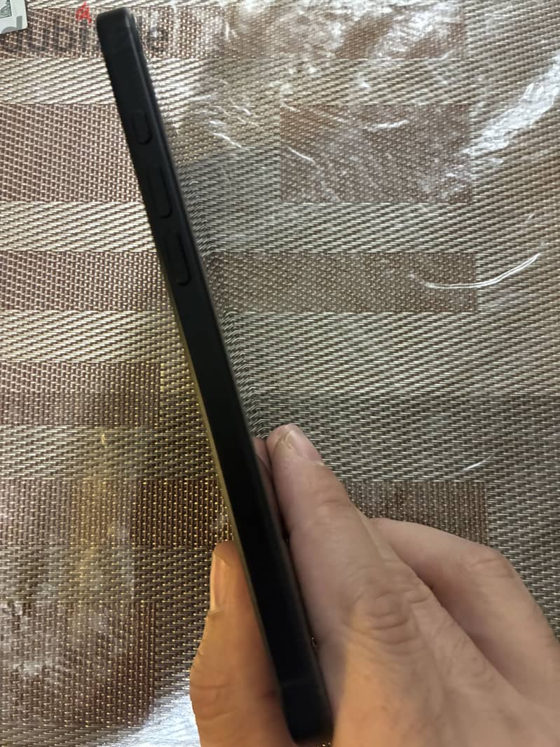 Apple - iPhone 16 Plus 8