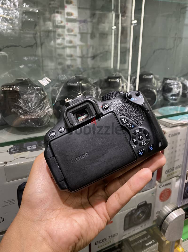 Canon 700D 2