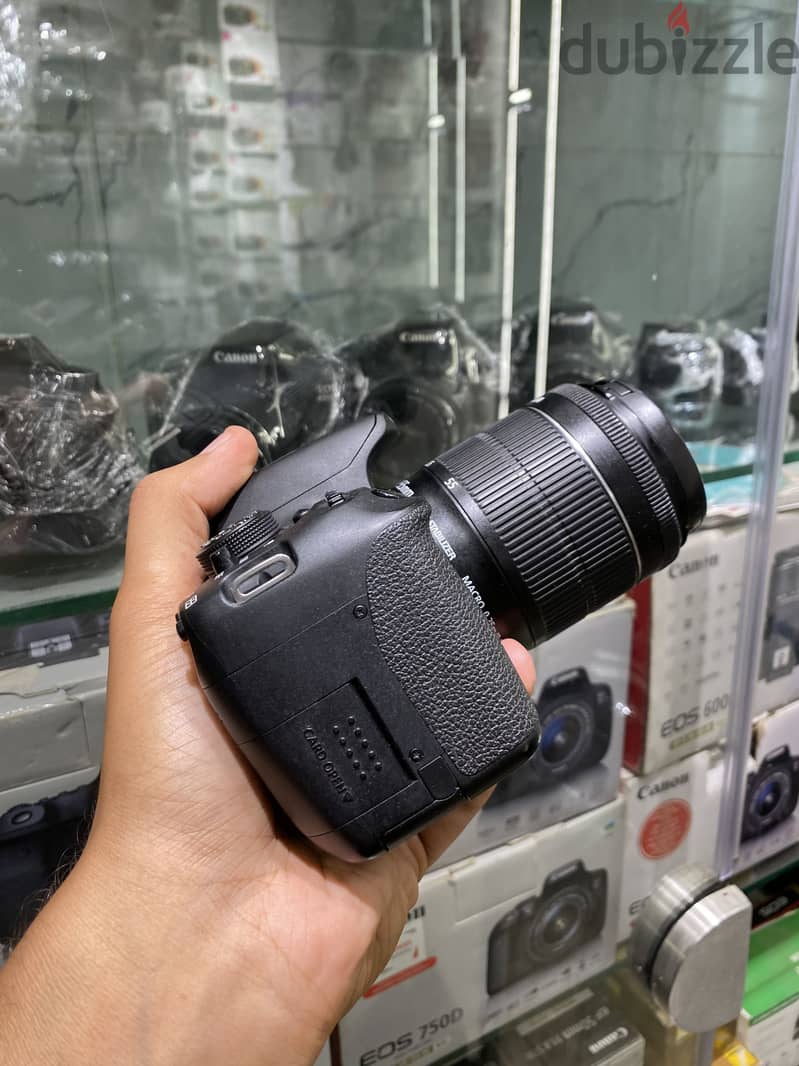 Canon 700D 4