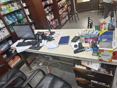 مكتب كمبيوتر يصلح لجميع الاغراض