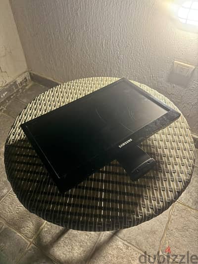 Samsung 20" HD | LCD Monitor (2043SN Plus) - No Power Cable