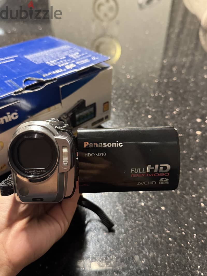Panasonic HDC-SD10 1