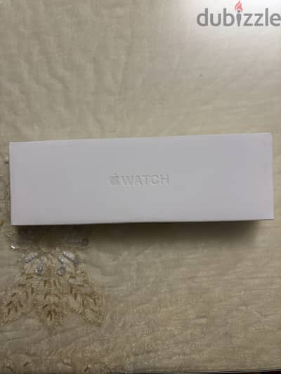 Apple Watch Series 11 size 42 mm used for 4 months only