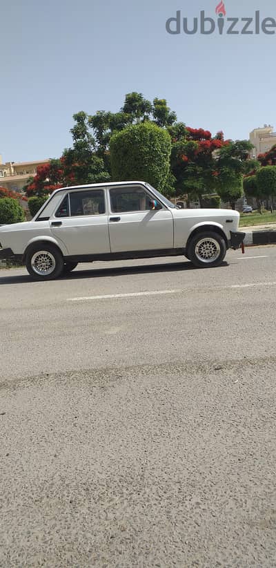 فيات 12٨