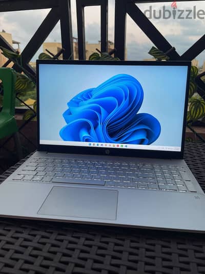 لابتوب HP Pavilion 15 بشاشة لمس - Core i7 الجيل 11 - حالة ممتازة