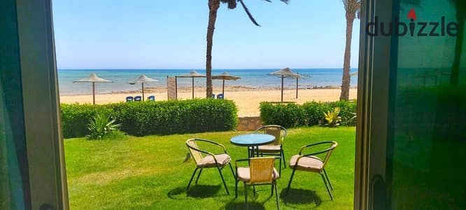 استلام فوري 140 متر صف اول على البحر متشطب بالكامل سوبر لوكس ف لافيستا 6 العين السخنة la vista 6 ain sokhna بجوار porto sukhna