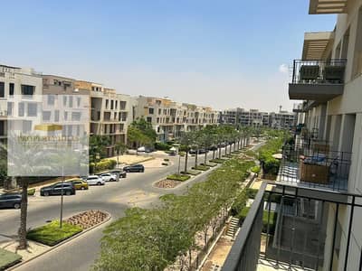 Last apartment with a large discount, overlooking an open landscape in Sodic East, fully finished and ready for delivery.