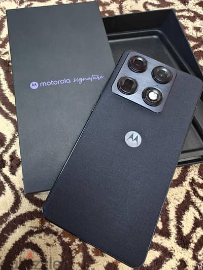 Motorola signature بدل