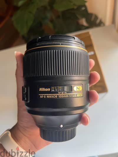 Nikon 105mm f1.4