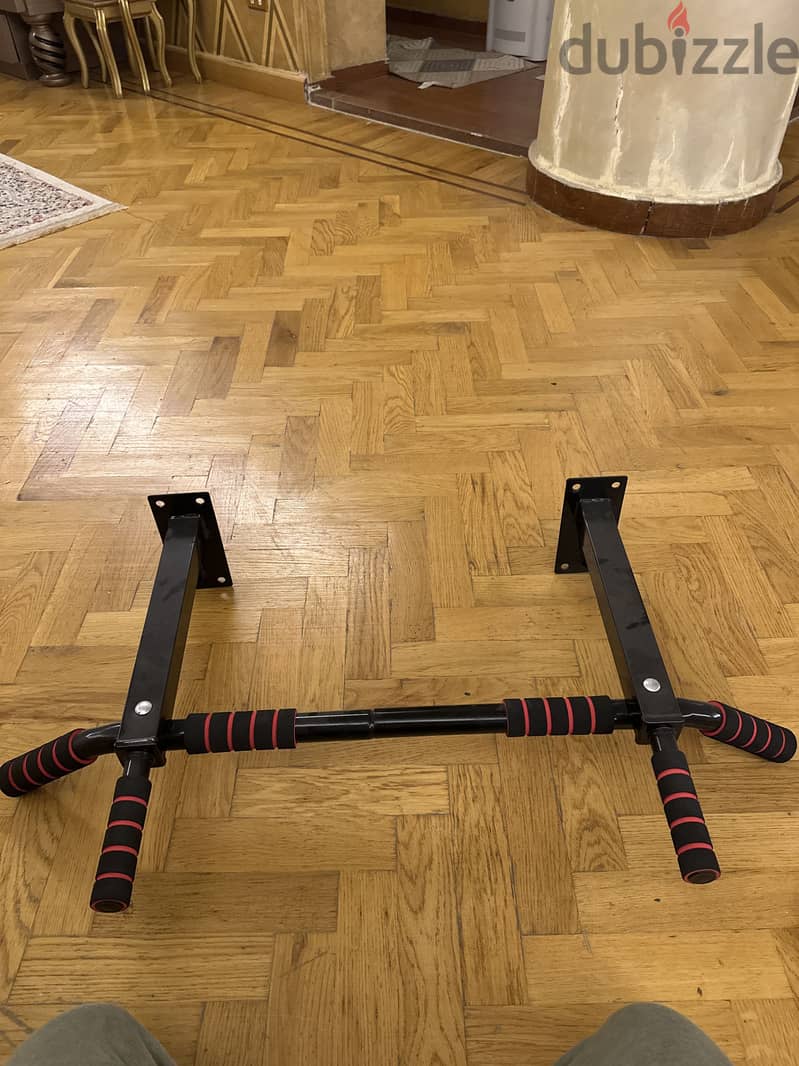 Pull-up bar, brand new 1