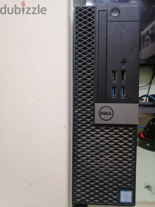 Dell OptiPlex 7040 1