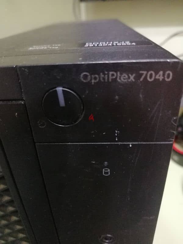 Dell OptiPlex 7040 4