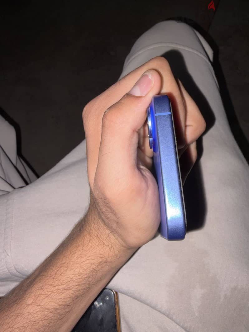 Apple - iPhone 16 1